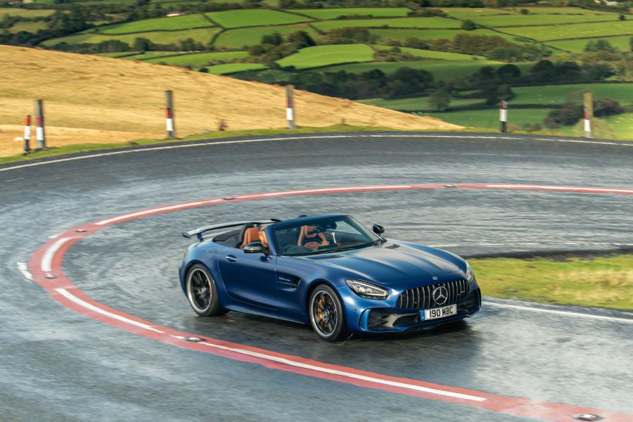  Mercedes-AMG GT R Roadster (R190) 2019 года  (UK) (фото 13 из 40)